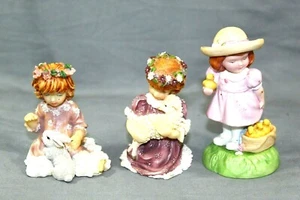 AVON Limited Edition Easter 1985 & Gerson International Figurines VINTAGE - Picture 1 of 2