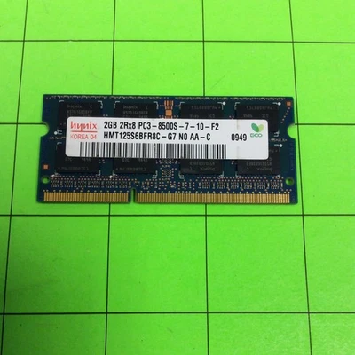 Hynix HMT125S6BFR8C-G7 2GB PC3-8500S Random Access Memory RAM - Image 1 of 4