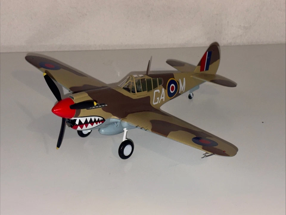 Modellino di Aereo Militare P-40M in Scala 1:32 di Plastica - Immagine 1 di 4