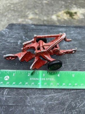 "Arado de juguete fundido a presión vintage sin marca 6"" de largo rojo (posiblemente Oliver 2 arado inferior)" Foto 1 de 4