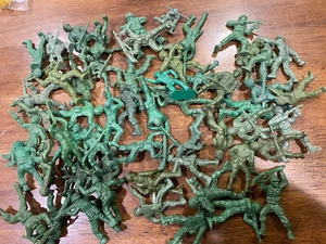 VINTAGE 1960's LIDO MARX Green Army Men Soldiers lot of 55 ORIGINAL - Picture 1 of 1