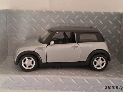 1/43 Mini Cooper - Maisto - Image 1 of 4
