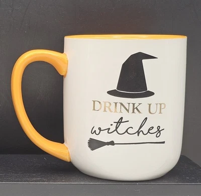 Taza de café/té de 2 caras de cerámica blanca "Drink Up Witches" de Strawberry Street 10 Foto 1 de 4