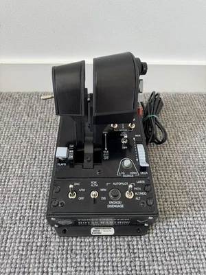 Faulty Thrustmaster Hotas Warthog High Precision Dual Throttle for PC - Image 1 of 2