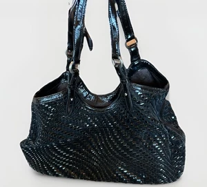 Cole Haan Genevieve große schwarze Leder geflochten Dreieck Handtasche Schultertasche - Bild 1 von 14