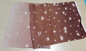 Remnant 100% Cotton Moda Scattered Flowers Design Fabric W 56 cm x L 23 cm - Picture 1 of 1