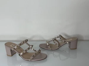 VALENTINO GARAVANI Rockstud Beige Leather Slide Sandal Heel Shoe 37.5 EU 7.5 US - Picture 1 of 9