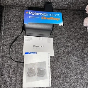 Cámara instantánea vintage POLAROID 600 ONE STEP con manual - Imagen 1 de 7