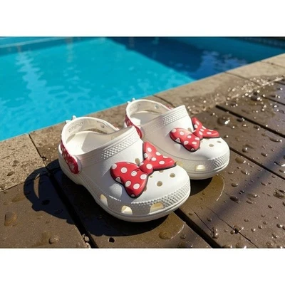Tamancos infantis Disney Minnie Mouse Crocs branco vermelho bolinhas tamanho 11 kidcore - Imagem 1 de 4