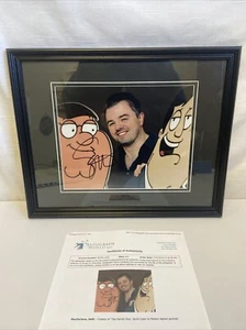 Seth Macfarlane - Padre de familia - Exhibición enmarcada cantada/autografiada - Imagen 1 de 6