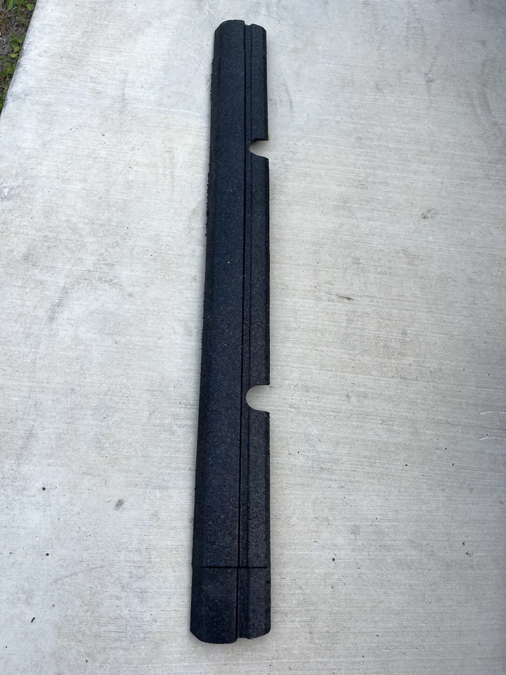 1998 MERCEDES-BENZ S320 REAR BUMPER COVER IMPACT BAR FOAM ABSORBER CENTER OEM - Image 1 of 4