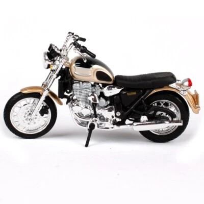 Maisto 1:18 Triumph Thunderbird Diecast Motorcycle Bike Model Collection gift - Image 1 of 4