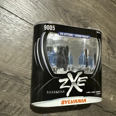 Nuevo sellado Sylvania Silverstar ZXE 9005 HB3 dos bombillas cabeza luz haz alto Foto 1 de 4