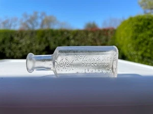 MCKOWN & MESS DRUGGISTS LIVERMORE, CAL. SMALL RARE DRUG STORE BOTTLE - Picture 1 of 4