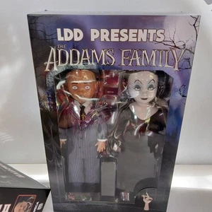 NEU VERSIEGELT The Addams Family Gomez und Morticia Living Dead Puppen Mezco - Bild 1 von 2
