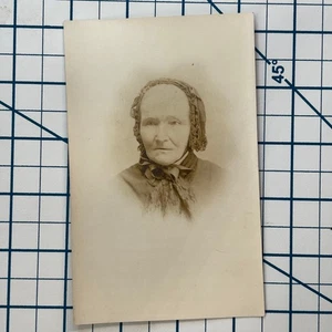 RPPC Antike Vintage Portrait Postkarte einer älteren Michigan Frau in Haube - Bild 1 von 3