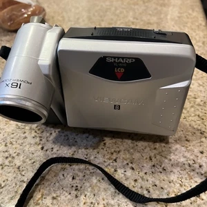 Sharp Hi 8 (VL-AH151U) Viewcam Camcorder  No Cords - Picture 1 of 7