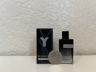 YSL YVES SAINT LAURENT Y EAU DE PARFUM MINI BOTELLA SPLASH 0,25 FL OZ / 7,5 ML  Foto 1 de 2