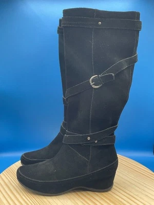 Me Too Tall Riding Boot Women's Sz 8M Suede Buckle Strap Knee High Round Toe - Image 1 of 4