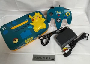 NINTENDO64 N64 Pokemon Pikachu Limited Blu e Giallo/GIAPPONE testato funzionante - Foto 1 di 13