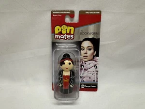 Pin Mates The Bookworm Box Tarryn Fisher G34 Exclusive Edition Gold, Excellent - Picture 1 of 7