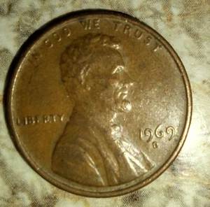 1969 D Lincoln Memorial Cent Penny, Full Floating Roof NO FG Designer Initials  - Picture 1 of 9