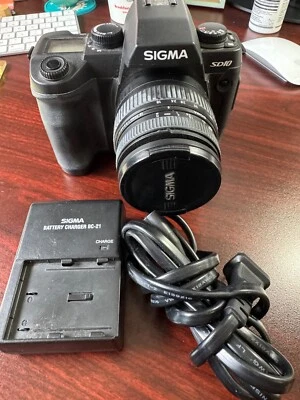 Sigma SD10 Digital Camera w/ Charger, Tripos, and Lens (Great Starter Kit) - Image 1 of 2
