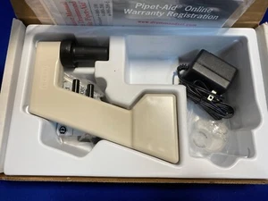 Drummond Scientific 4-000-100 Original tragbare Pipettenhilfe mit 110V Ladegerät - Bild 1 von 2