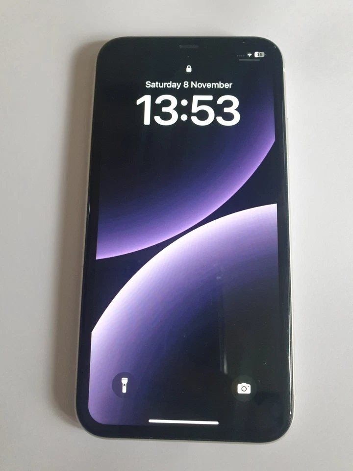 Apple iPhone 11 - 128GB White Unlocked Smartphone - Excellent Condition - Image 1 of 4