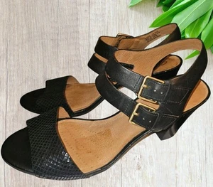 Clarks Artisan Block Heel Open Toe Double Buckle Strap Blk Leather Sandal 11M - Picture 1 of 13