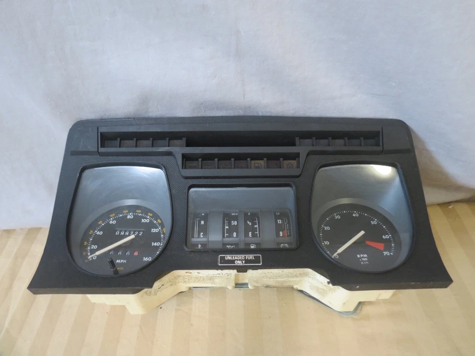 85 86 87 1985-1987 Jaguar XJS Instrumento Velocímetro Cuadro Calibre MPH 99k Fabricante de equipo original Foto 1 de 4