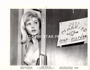 AB859 Christiane Schmidtmer Haltestellenzug 349 1963 8x10 Vintage Foto - Bild 1 von 1