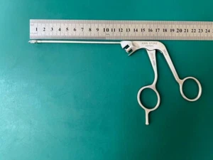 Karl Storz 28171ABN Surgical 3.4mm Straight Silcut Punch - Picture 1 of 9