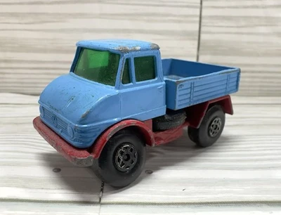 Vintage LESNEY MATCHBOX No. 49 UNIMOG Truck, Blue & Red, 1:64, England D5 - Image 1 of 4