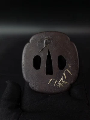 Tsuba tipo japonês padrão gansos e palhetas para período Katana Edo antigo A281 - Imagem 1 de 4