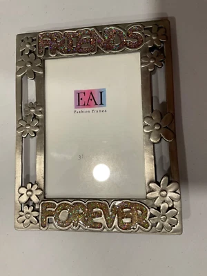 "Marco de metal artístico 3D friends forever 5" x 6 1/2""" Foto 1 de 3