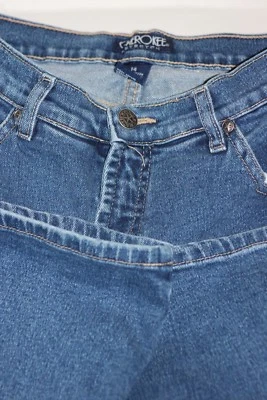 Cherokee Stretch Jeans Size 14 Jr - Image 1 of 2