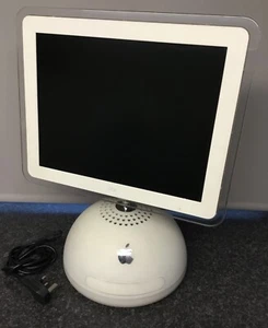Apple iMac 700MHz PowerPC G4, 1GB RAM, 40GB HDD, Mac OS X 10.4.11, Model M6498 - Picture 1 of 10