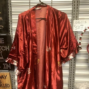Kimono Costume Womens Red White Full Length Satin Robe 2XLG Missing Belt Lob - Picture 1 of 7