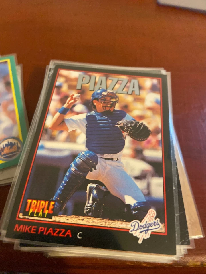 1993 Leaf Triple Play Mika Piazza #55 New York Mets Dodgers Card HOF - Image 1 of 1