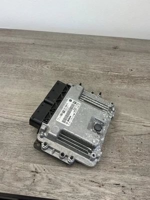 2017 Jaguar XE Used ECM ECU EJ32-12B684-MC Bosch 26 S10 410 - Image 1 of 4