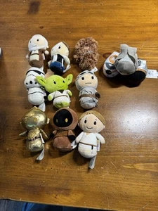 Star Wars Hallmark Itty Bittys (9) and Disney Tsum Tsums (3) Skywalker Obi-Wan - Picture 1 of 7