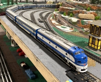 RIVAROSSI HO PASSENGER SET MISSOURI PACIFIC EMD E8 #1708  - Image 1 of 4