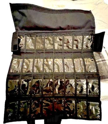 Estuche de almacenamiento de cuchillos múltiples Spyderco con correa Foto 1 de 2