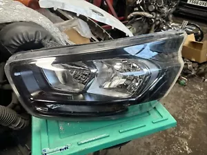 Faro Ford Transit Custom Facelift 2018-2023 lado izquierdo, lado pasajero - Imagen 1 de 7