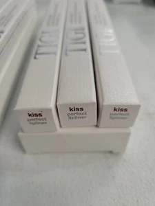Delineador de labios perfecto TIGI Cosmetics, beso, nuevo, 0,04 oz - Imagen 1 de 1