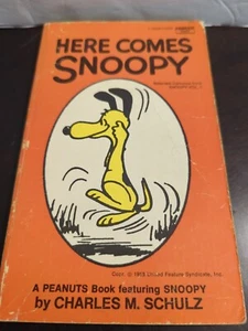 Fawcett Crest "Here Comes Snoopy" by Charles M. Schulz, ©1958 (?) - Picture 1 of 11