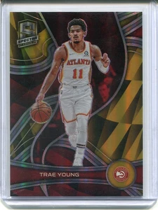 TRAE YOUNG 2021-22 PANINI SPECTRA GOLD PRIZM #11 01/10 - Foto 1 di 2