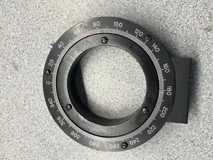 Oriel Instrument 25010  PRECISION MANUAL POSITIONING, 2"  - Picture 1 of 4