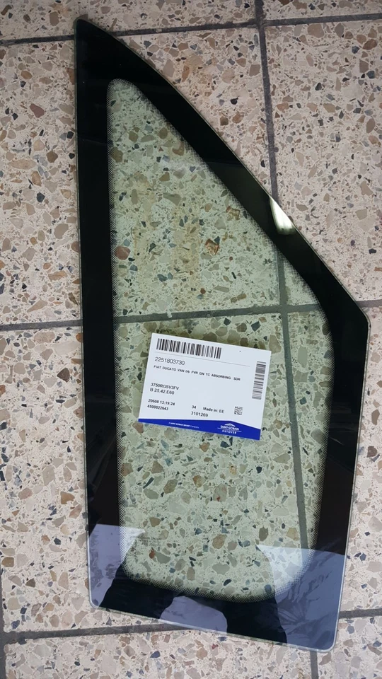 Finestrino VETRO FISSO ANTERIORE DESTRO FIAT DUCATO 2006 Lato Passeggero - Image 1 of 1